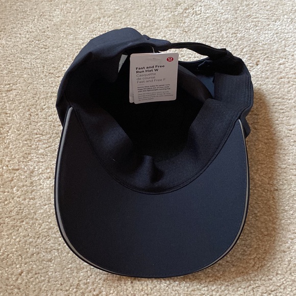 FAST & FREE RUN HAT - Picture 2 of 2